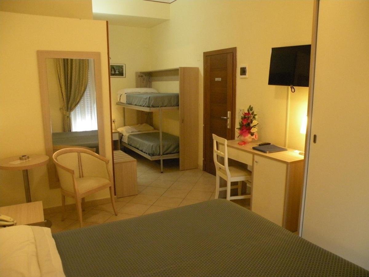 Hotel Parrini Follonica Εξωτερικό φωτογραφία